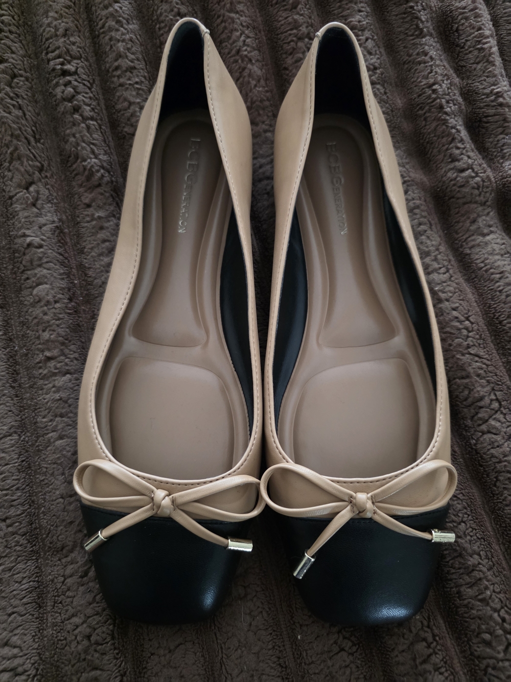 BCBGeneration Beige and Black Bow Ballet Flats